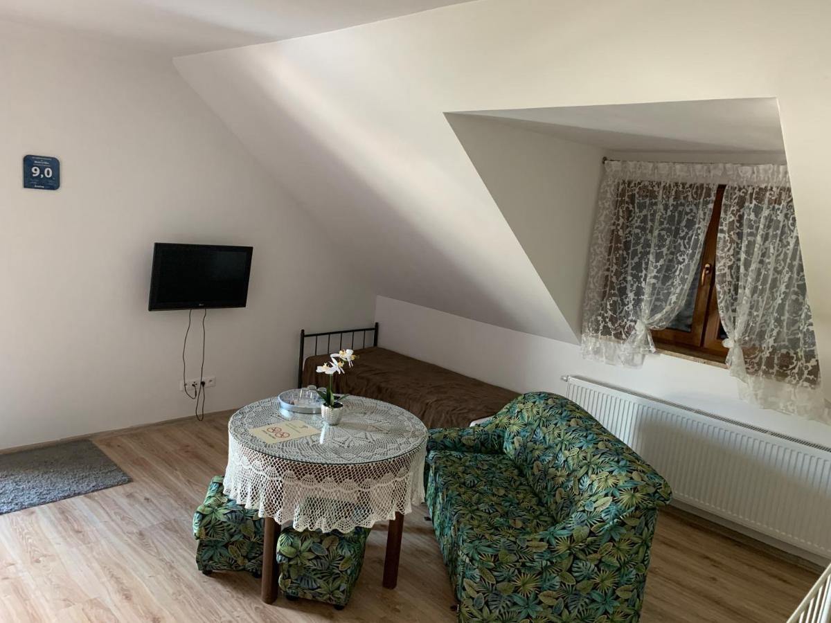 Motel U Olka Boczow Eksteriør billede